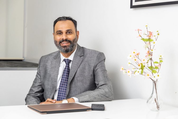 Adapting to change: Mahesh Kaamath's and his toil to make MAK Trading Academy a success journey.